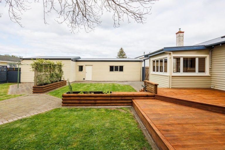 Photo of property in 8 Karamu Avenue, Takaro, Palmerston North, 4410