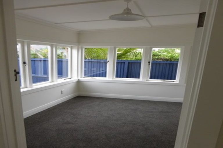 Photo of property in 69 Aramoana Avenue, Devonport, Auckland, 0624