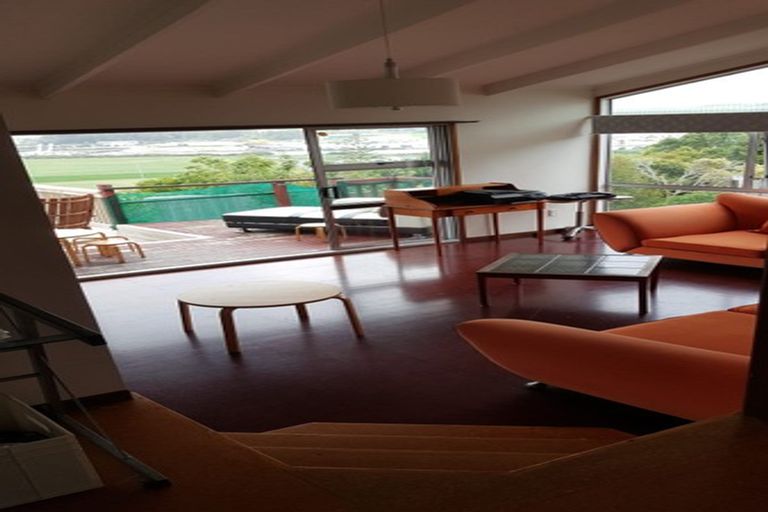 Photo of property in 4 Eureka Place, Parahaki, Whangarei, 0112