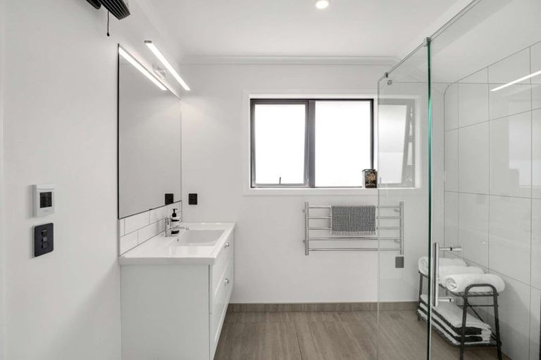 Photo of property in 10 Mills Road, Marshland, Christchurch, 8051