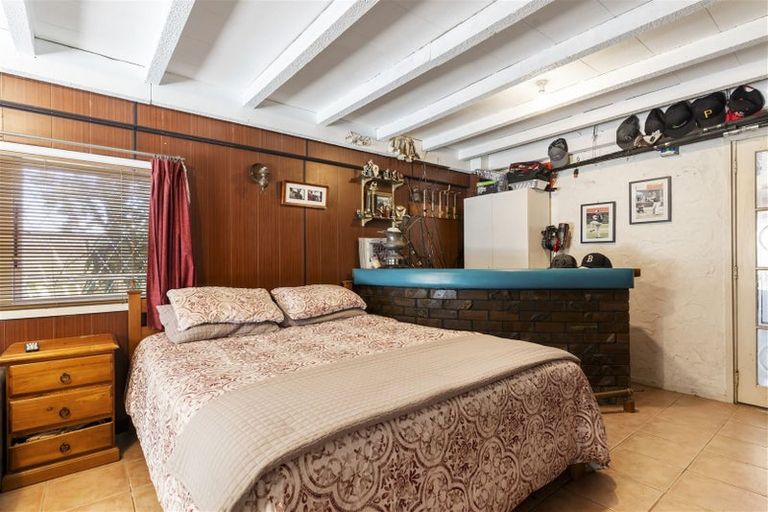 Photo of property in 36 Cascades Road, Pakuranga Heights, Auckland, 2010