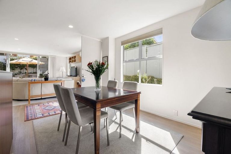 Photo of property in Habitat Apartments, 10/31 Byron Avenue, Takapuna, Auckland, 0622