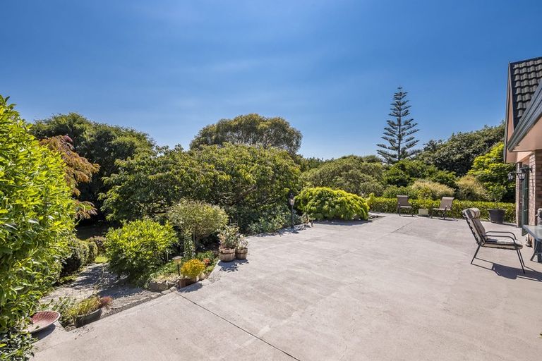 Photo of property in 21 Wood Leigh, Paraparaumu Beach, Paraparaumu, 5032