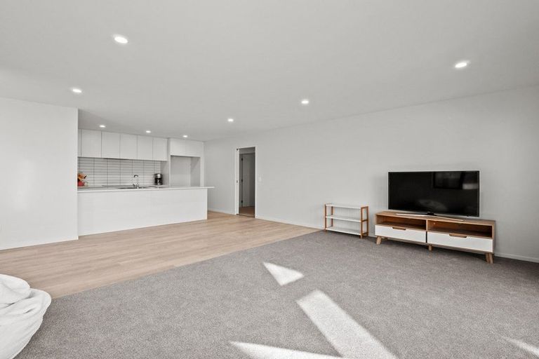 Photo of property in 16 Waterfowl Road, Jacks Point, 9371