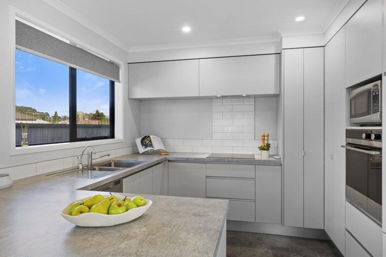 Photo of property in 7 Nukuroa Close, Waitara, 4320