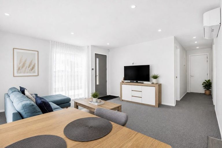 Photo of property in 3 Sackville Street, Fitzroy, New Plymouth, 4312