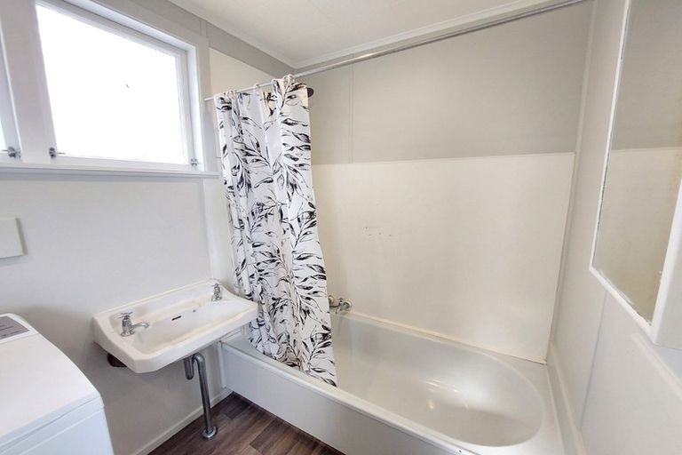 Photo of property in 32b Lorna Street, Lynmouth, New Plymouth, 4310