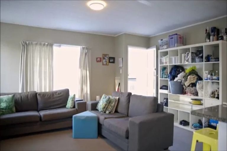 Photo of property in 7 Garton Drive, Massey, Auckland, 0614