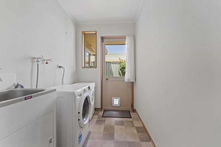 Photo of property in 37 Karina Crescent, Redwoodtown, Blenheim, 7201