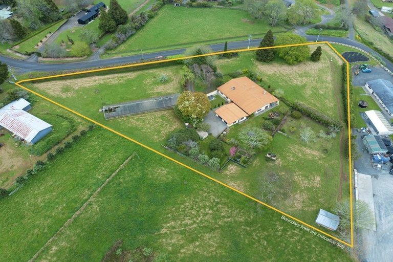 Photo of property in 221 Razorback Road, Bombay, Pokeno, 2472