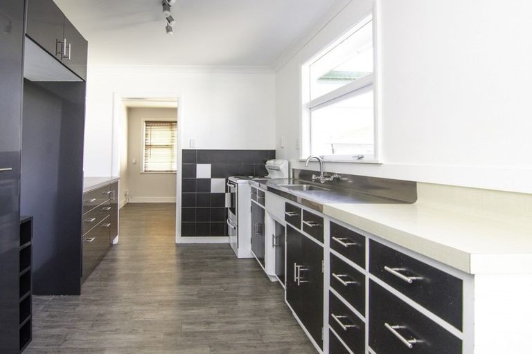 Photo of property in 6 Milton Street, Roslyn, Palmerston North, 4414