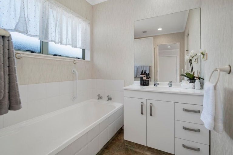 Photo of property in 18a Emmett Street, Greerton, Tauranga, 3112