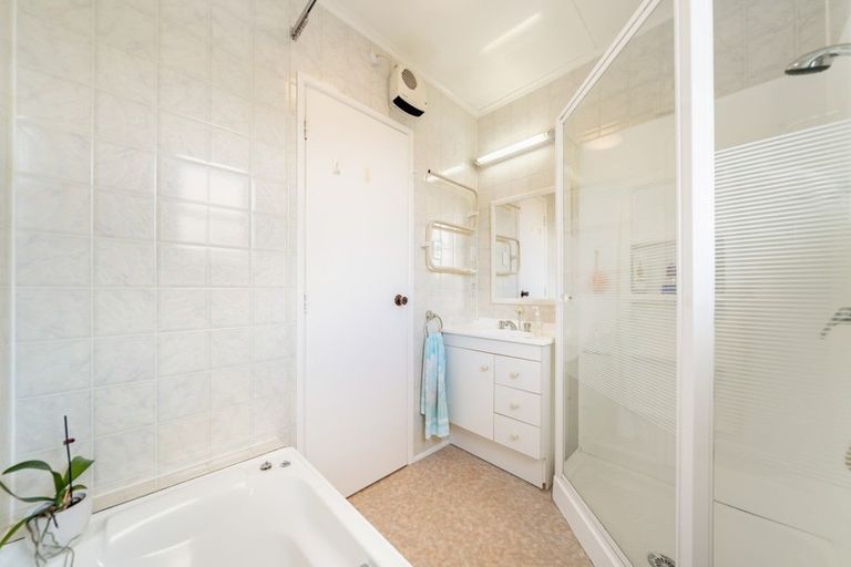 Photo of property in 13 Benge Crescent, Clouston Park, Upper Hutt, 5018