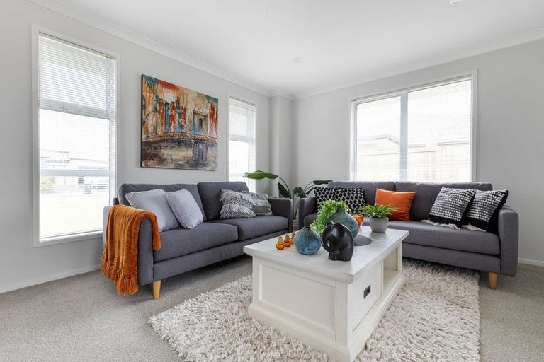 Photo of property in 24 Te Kio Crescent, Papamoa Beach, Papamoa, 3118