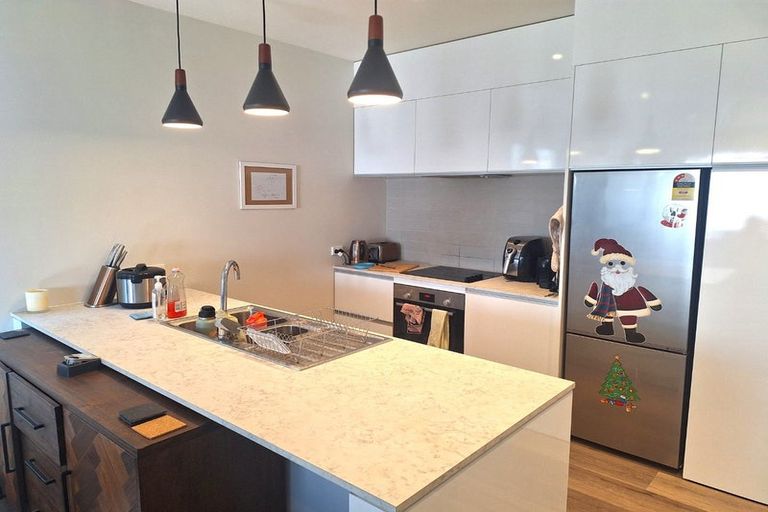 Photo of property in 18/6 Oswald Crescent, Paparangi, Wellington, 6037