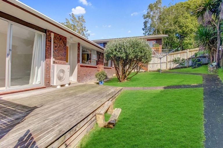 Photo of property in 1/12 Newstead Avenue, Browns Bay, Auckland, 0632