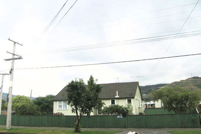 Photo of property in 71 Fraser Crescent, Elderslea, Upper Hutt, 5018