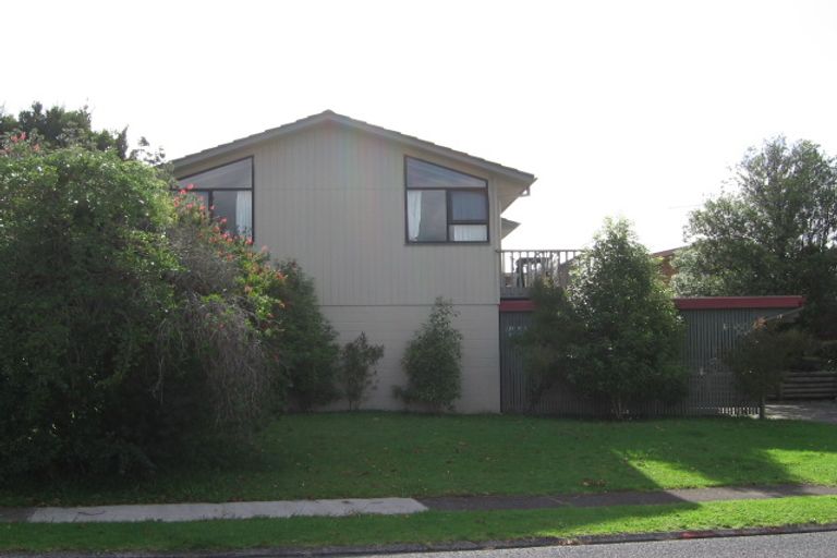 Photo of property in 13 Olena Avenue, Sunnyhills, Auckland, 2010