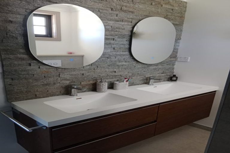 Photo of property in 139 Apatu Street, Wairoa, 4108