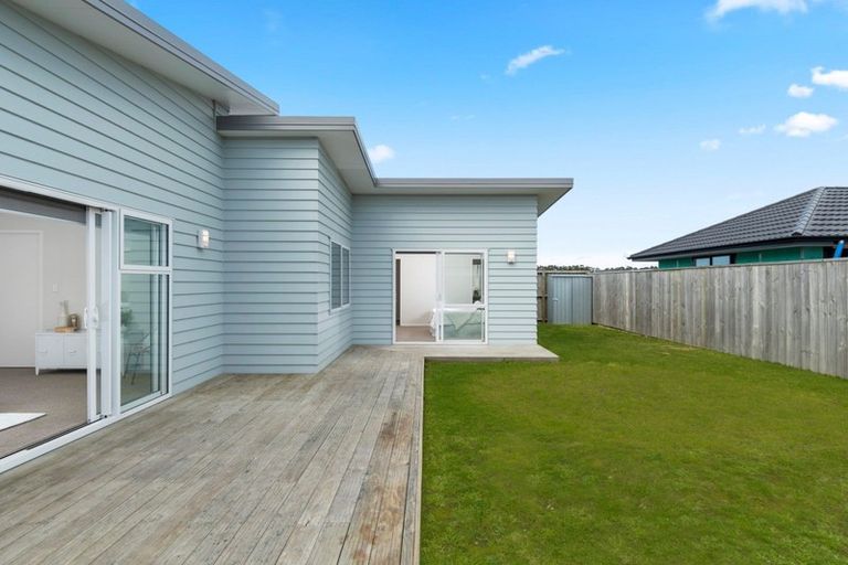 Photo of property in 90 Dunkeld Drive, Papamoa, 3118