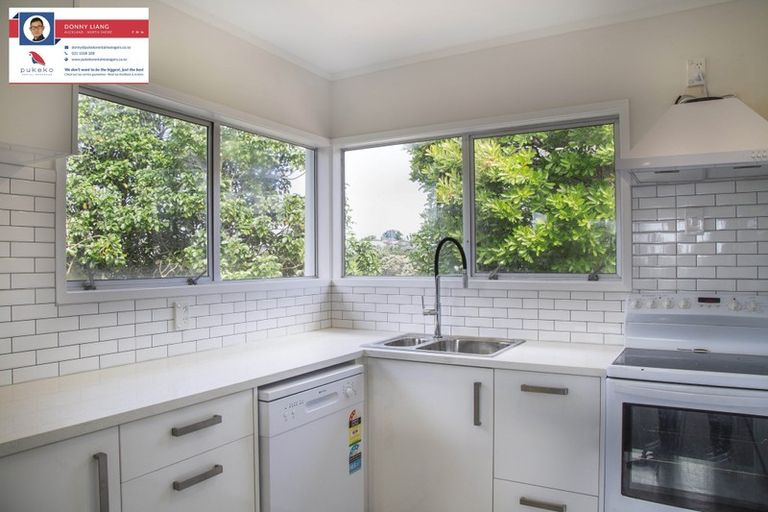 Photo of property in 1/9 Miraka Place, Birkenhead, Auckland, 0626