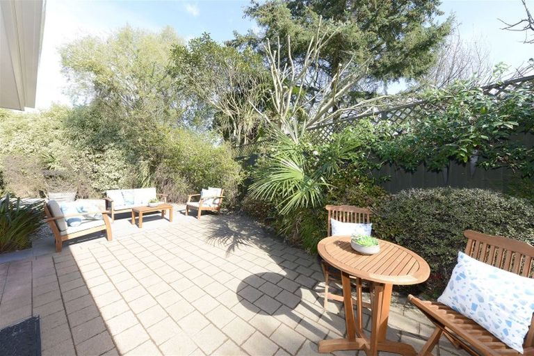 Photo of property in 2/135 Brookside Terrace, Bryndwr, Christchurch, 8053