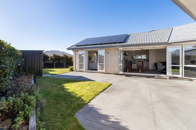 Photo of property in 4 Kilkivan Lane, Broomfield, Christchurch, 8042