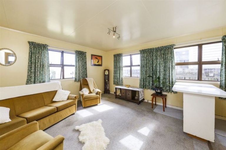 Photo of property in 17 Works Road, Longburn, Palmerston North, 4412