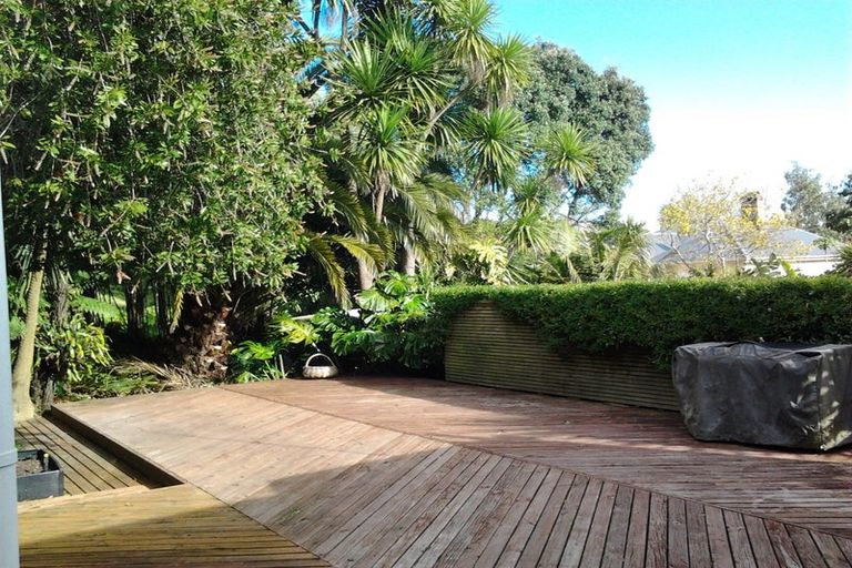 Photo of property in 8 Evelyn Street, Eden Terrace, Auckland, 1021