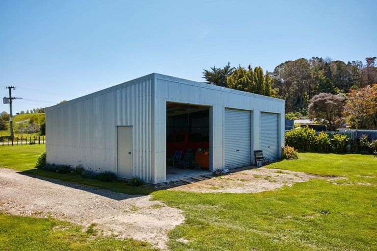 Photo of property in 32 Waihirere Domain Road, Waihirere, Gisborne, 4071