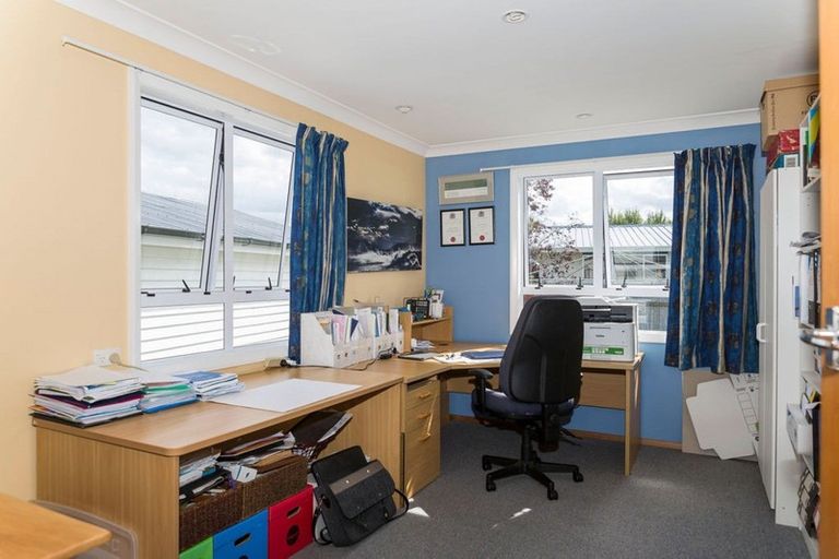 Photo of property in 25 Gregg Street, Dannevirke, 4930