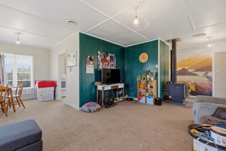 Photo of property in 2 Ettrick Place, Tokoroa, 3420
