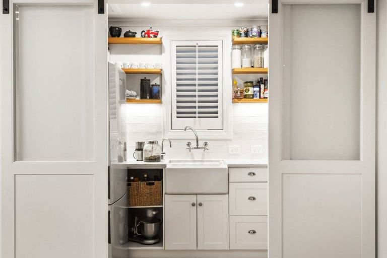 Photo of property in 74 Princes Street, Northcote Point, Auckland, 0627