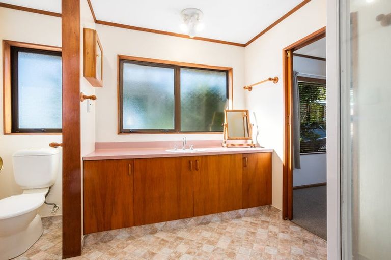 Photo of property in 8 Pukerua Beach Road, Pukerua Bay, 5026