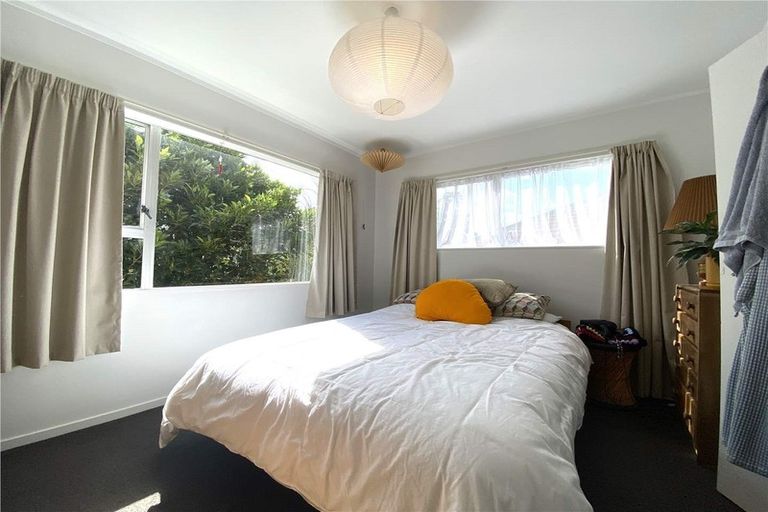 Photo of property in 7/15a Oates Road, Glen Eden, Auckland, 0602