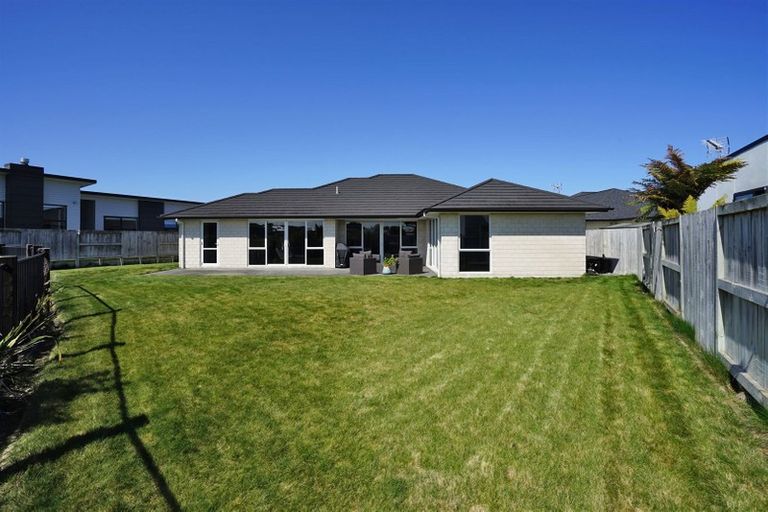 Photo of property in 12 Vanquish Place, Flagstaff, Hamilton, 3210