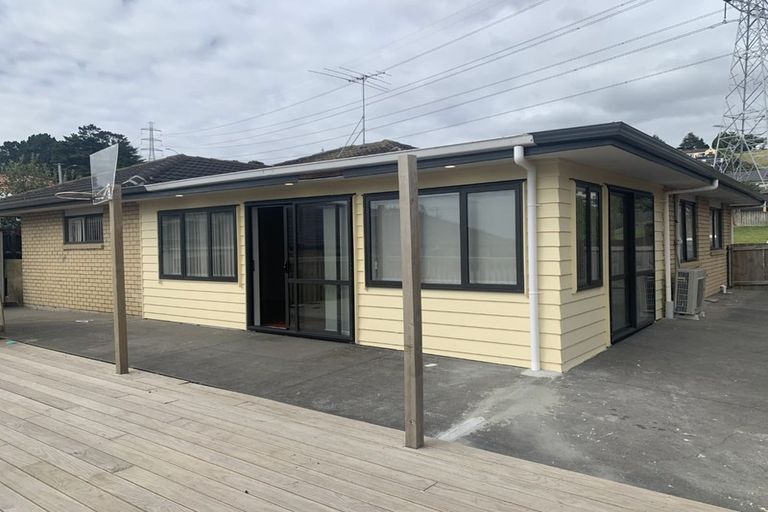 Photo of property in 22 Hilltop Road, Clover Park, Auckland, 2019