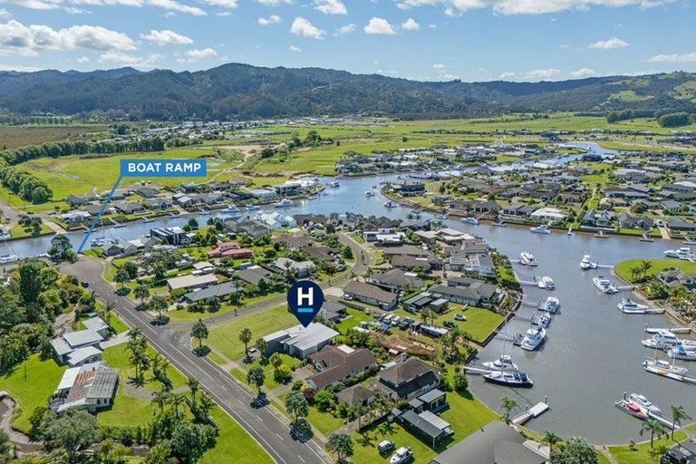 Photo of property in 105 South Highway East, Whitianga, 3510