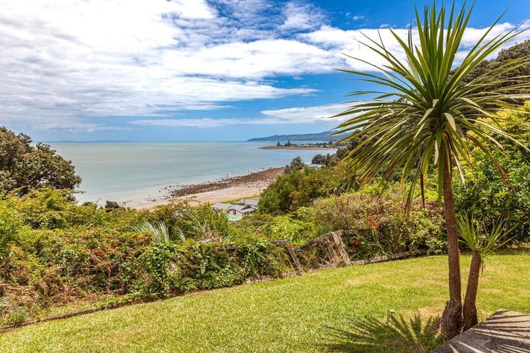 Photo of property in 9 Adams Road, Thornton Bay, Thames, 3575