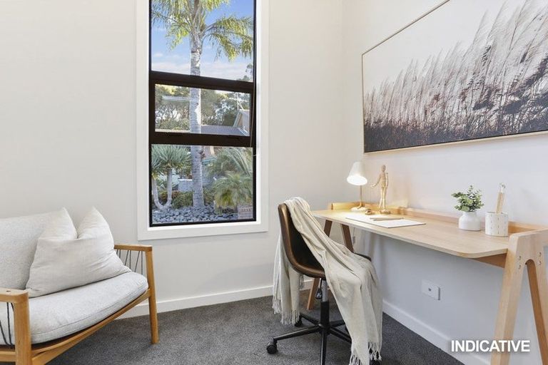 Photo of property in 10 Kaihuia Lane, Oratia, Auckland, 0604