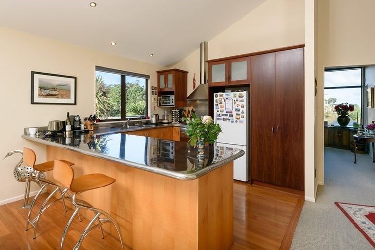 Photo of property in 147a Onslow Road, Khandallah, Wellington, 6035