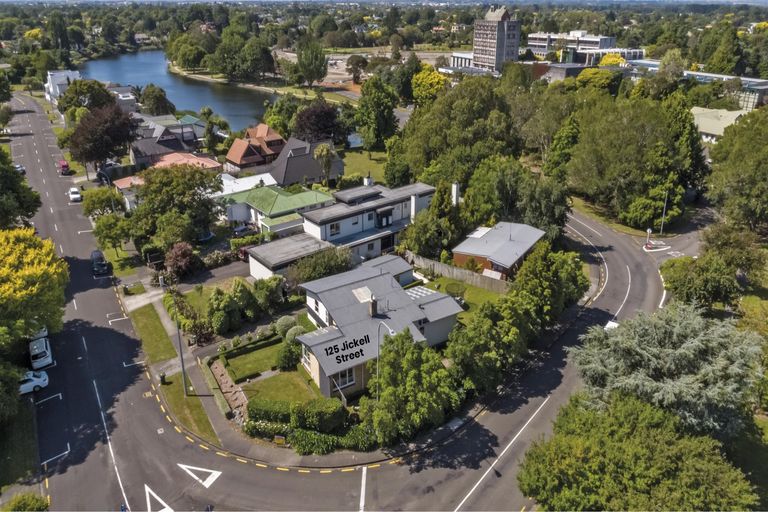 Photo of property in 97 Rangiora Avenue, Roslyn, Palmerston North, 4414