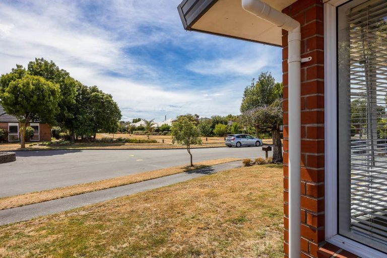 Photo of property in 1/9 Vanderbilt Place, Halswell, Christchurch, 8025