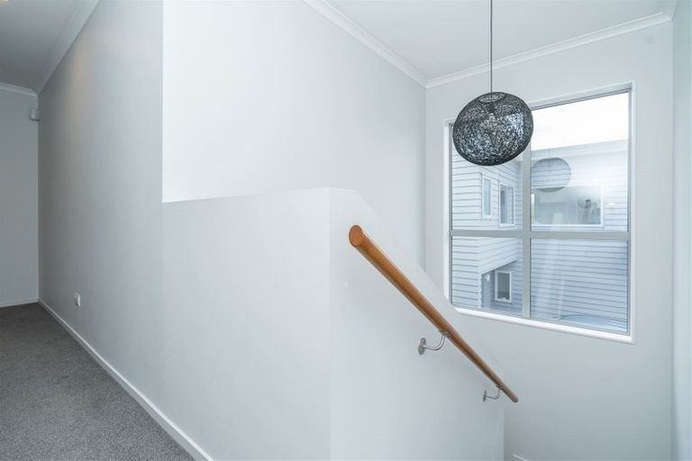 Photo of property in 2/11 Crosher Place, Silverdale, Hamilton, 3216