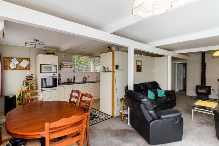 Photo of property in 32 Holborn Drive, Stokes Valley, Lower Hutt, 5019