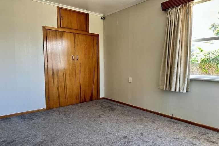 Photo of property in 20 Mckenzie Street, Levin, 5510