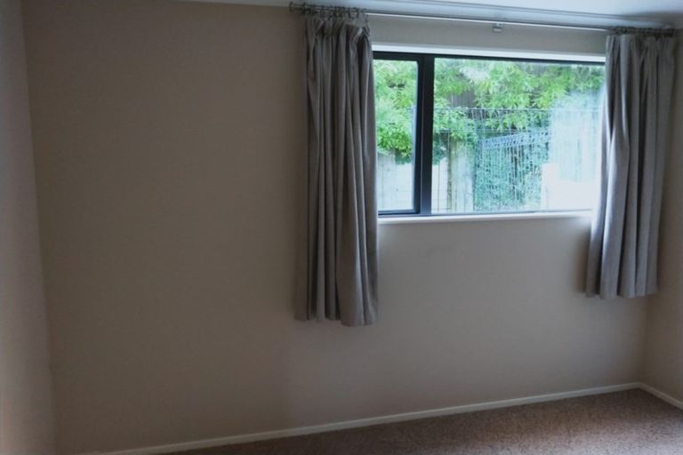 Photo of property in 5 Waldorf Crescent, Orewa, 0931