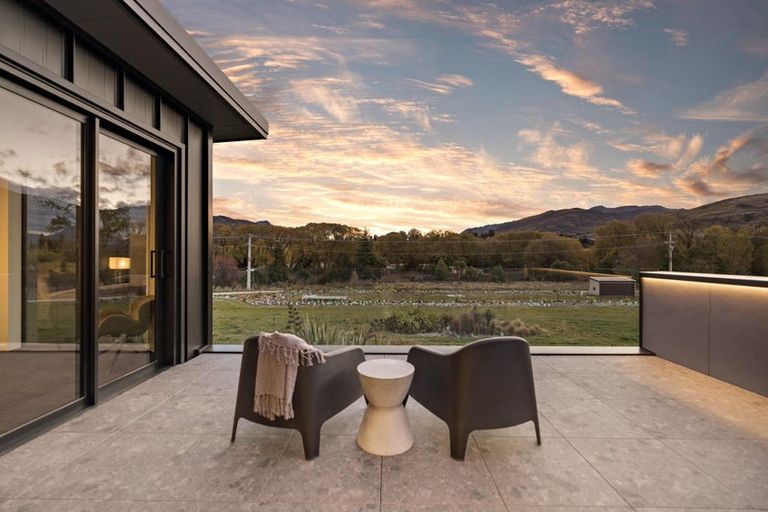 Photo of property in 9 Walton Way, Lower Shotover, Queenstown, 9304