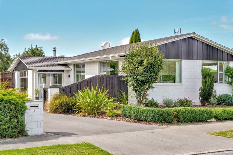 Photo of property in 6 Freebairn Street, Redwood, Christchurch, 8051