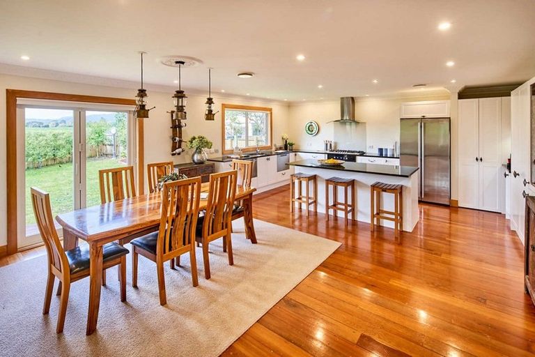 Photo of property in 1 Boulcott Street, Boulcott, Lower Hutt, 5010